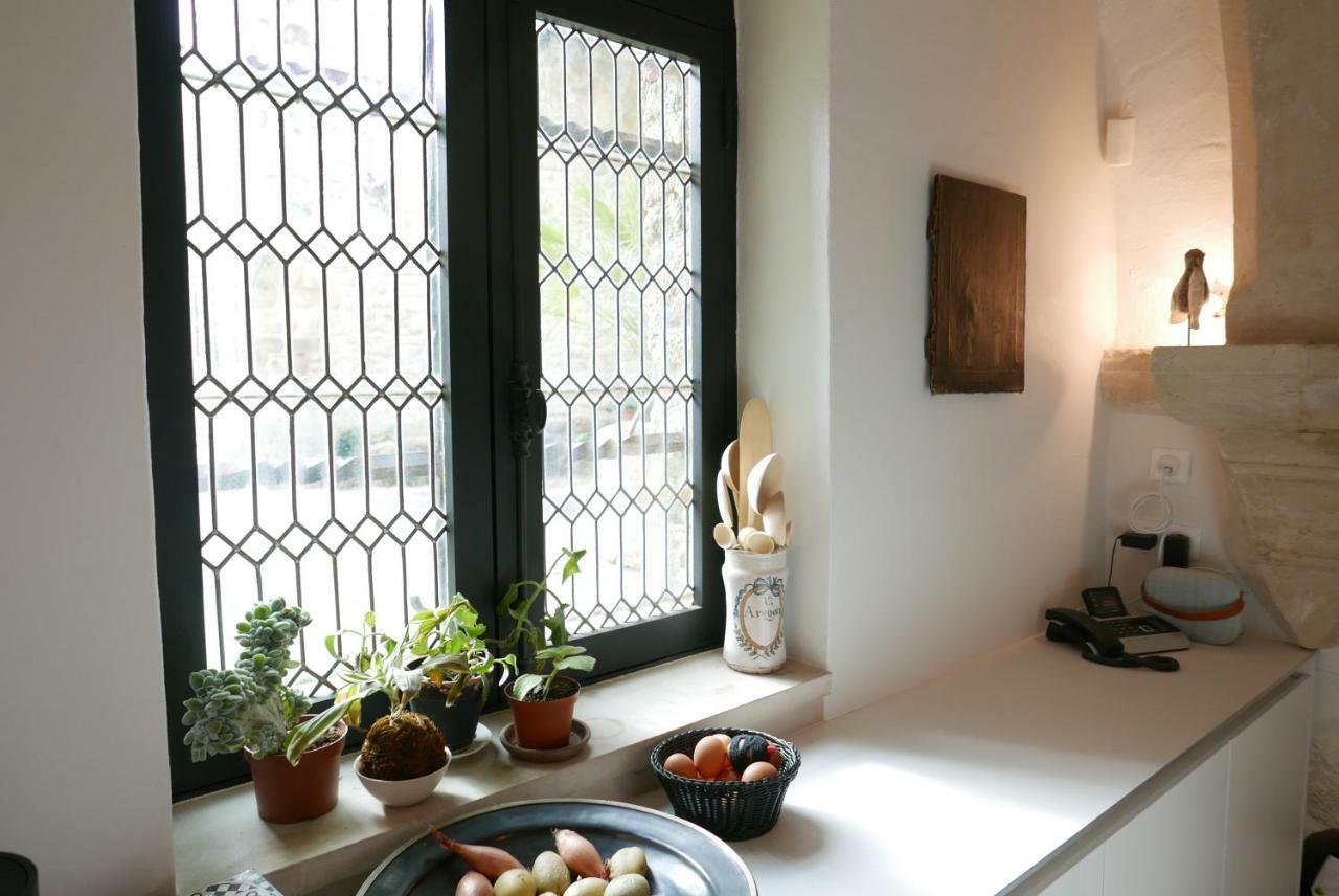 Bed and Breakfast Tour Sarrazine De Montaren Exterior foto